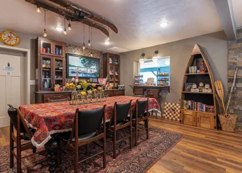 The Lakehouse Inn at Sledd Creek hotel thumbnail 3