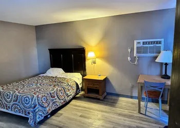 Clintonville Motel hotel thumbnail 5