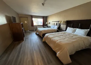 Clintonville Motel hotel thumbnail 7
