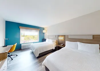 Holiday Inn Express & Suites Chicago Schaumburg by IHG hotel thumbnail 7