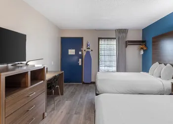 Days Inn by Wyndham Victoria TX East hotel thumbnail 6