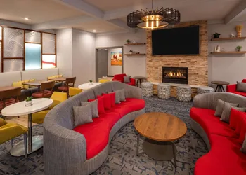 Hampton Inn Pullman hotel thumbnail 2