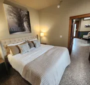 The Lodge Luxury Suites hotel detail image 5