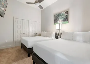 Upscale Condos and Penthouses Close to Canal & Bourbon St. hotel thumbnail 3