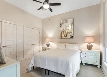 Upscale Condos and Penthouses Close to Canal & Bourbon St. hotel thumbnail 7