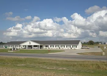 Boyd Farmhouse Inn hotel thumbnail 6