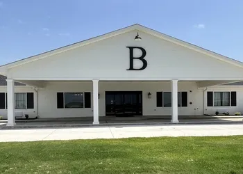 Boyd Farmhouse Inn hotel thumbnail 8