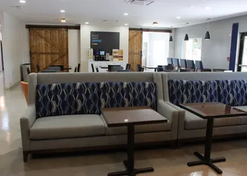 Holiday Inn Express & Suites Clermont Se West Orlando by IHG hotel thumbnail 2