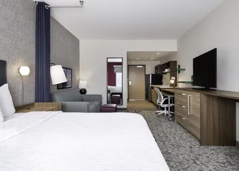 Home2 Suites By Hilton Stevens Point hotel thumbnail 4