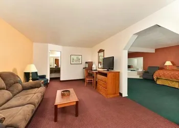 Travel Inn & Suite hotel thumbnail 6