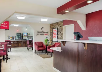 HomeTowne Studios by Red Roof Huntsville - Madison hotel thumbnail 3