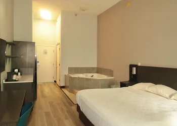 Studio 6 Elkhart, IN- Kitchenette Rooms hotel thumbnail 7