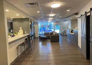 Manitowoc Inn hotel thumbnail 3