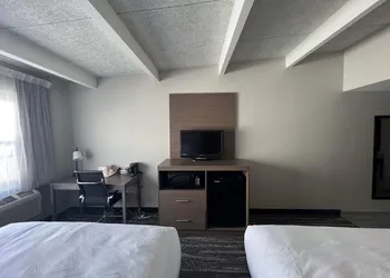Manitowoc Inn hotel thumbnail 7