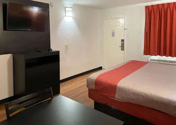 Studio 6 Houston, TX - Brookhollow hotel thumbnail 4