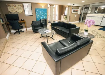 Guest Inn & Suites hotel thumbnail 3