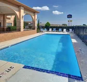 Super 8 by Wyndham Decatur Texas hotel detail image 7