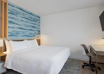 Towneplace Suites By Marriott Geneva hotel thumbnail 7