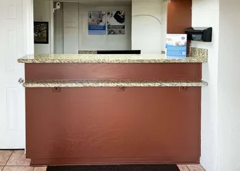 Blue Wave Inn hotel thumbnail 2