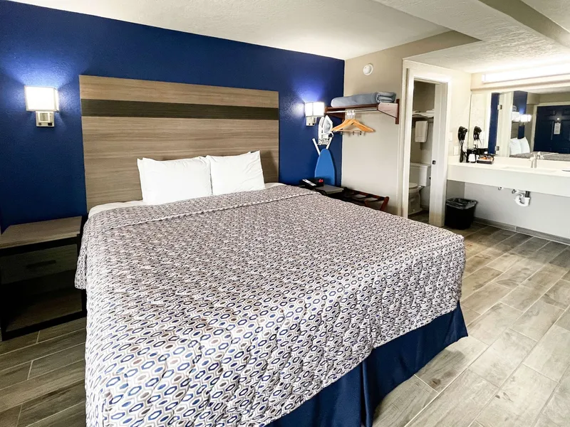 Blue Wave Inn hotel detail image 6