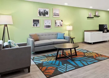 Woodspring Suites Denver Commerce City hotel thumbnail 4