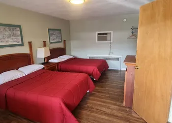 Werry'S Cottages Motel & Pub By OYO East Stroudsburg Poconos hotel thumbnail 3