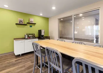 Woodspring Suites Bowling Green I-65 hotel thumbnail 4