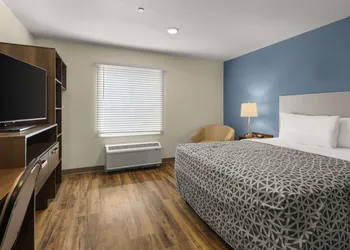 Woodspring Suites Bowling Green I-65 hotel thumbnail 5