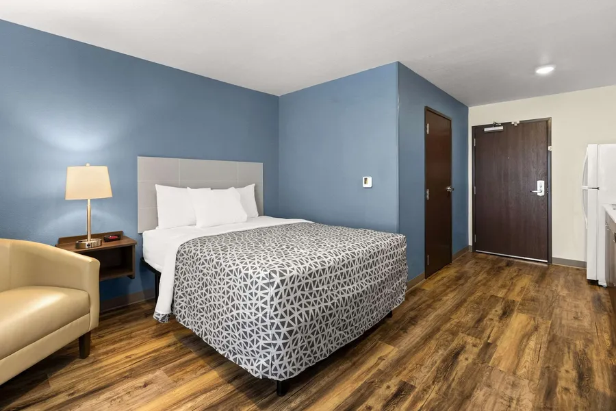 Woodspring Suites Bowling Green I-65 hotel detail image 6