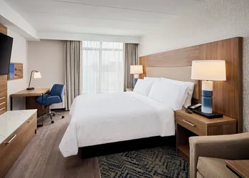 Candlewood Suites Burlington Conference Centre by IHG hotel thumbnail 7