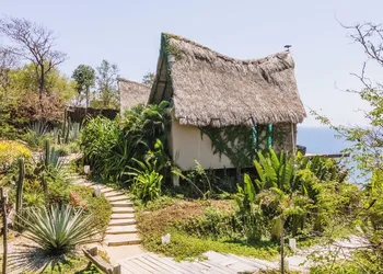 Casa A´more hotel thumbnail 2