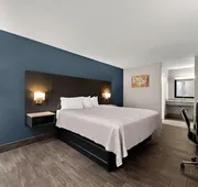 Econo Lodge Inn & Suites Laredo - Nuevo Laredo hotel detail image 5