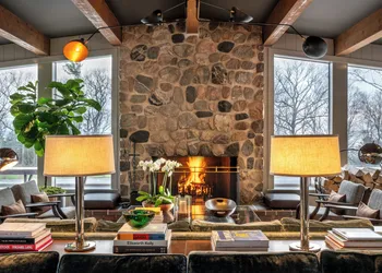 OTIS Harbor Springs hotel thumbnail 4