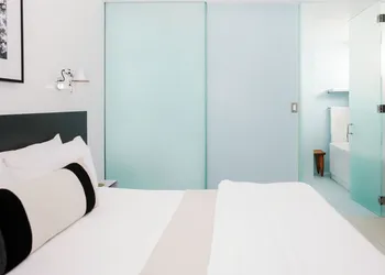 Frame Hotel - Treehouse hotel thumbnail 7