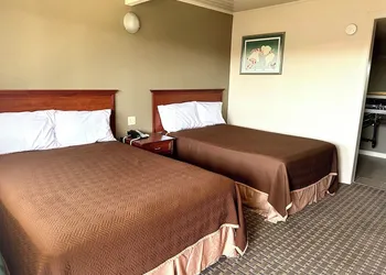 Regency Inn Fresno hotel thumbnail 2