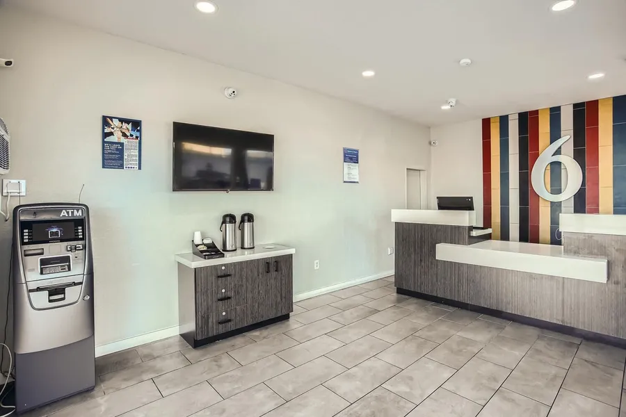 Motel 6 Las Vegas, Nv – Downtown Fremont St hotel detail image 2