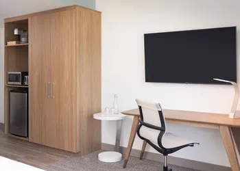 Element Melbourne Oceanfront hotel thumbnail 5