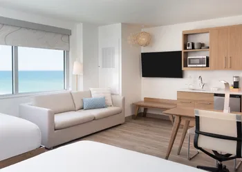 Element Melbourne Oceanfront hotel thumbnail 6
