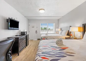 Budgetel Inn and Suite hotel thumbnail 6