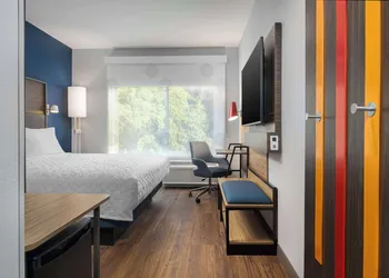 Tru By Hilton Phoenix Midtown hotel thumbnail 6