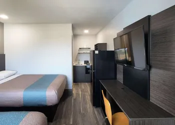 Studio 6 Galveston, TX hotel thumbnail 7