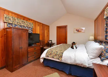 Buffalo Bill Village Cabins hotel thumbnail 4