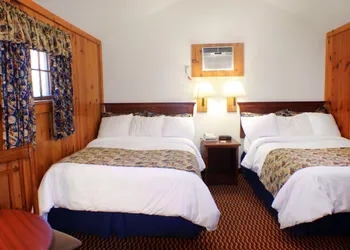 Buffalo Bill Village Cabins hotel thumbnail 5