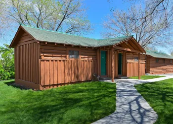 Buffalo Bill Village Cabins hotel thumbnail 7