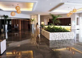 Grand Oasis Riviera hotel thumbnail 3