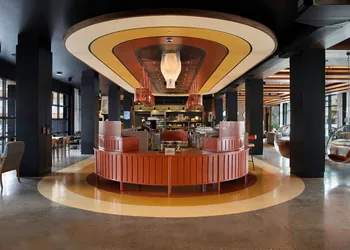 Moxy Banff hotel thumbnail 3