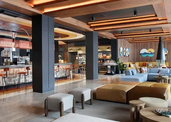 Moxy Banff hotel thumbnail 4