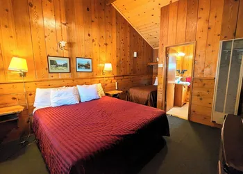 Bluebird Cottage Inn hotel thumbnail 2