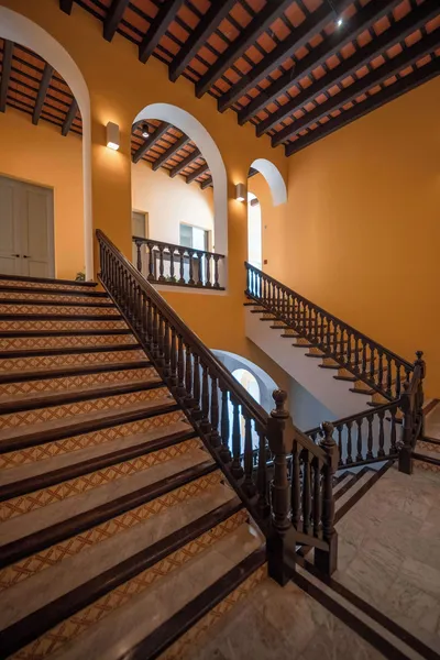 Palacio Provincial San Juan, Curio Collection by Hilton hotel detail image 2