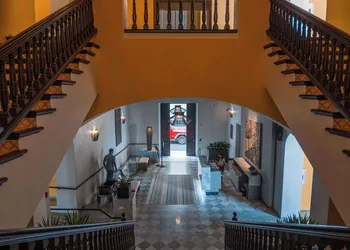 Palacio Provincial San Juan, Curio Collection by Hilton hotel thumbnail 4